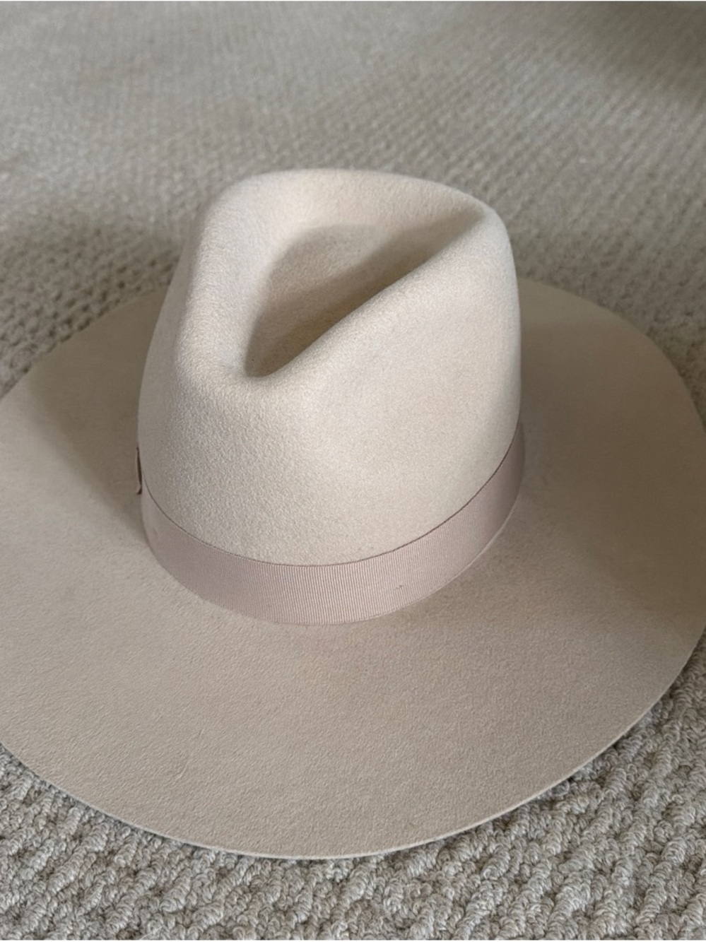 Urban Outfitters Blush Wide-Brim Fedora Hat